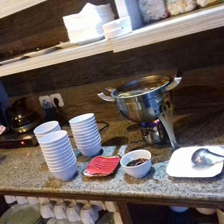 City Hotel Mataram Kültér fotó
