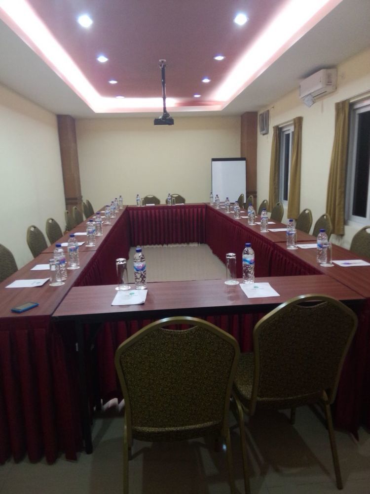 City Hotel Mataram Kültér fotó
