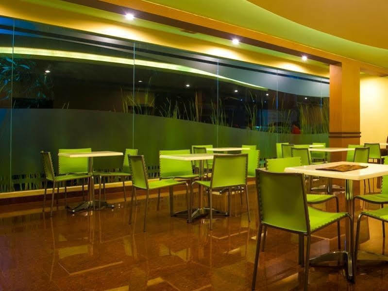 City Hotel Mataram Kültér fotó