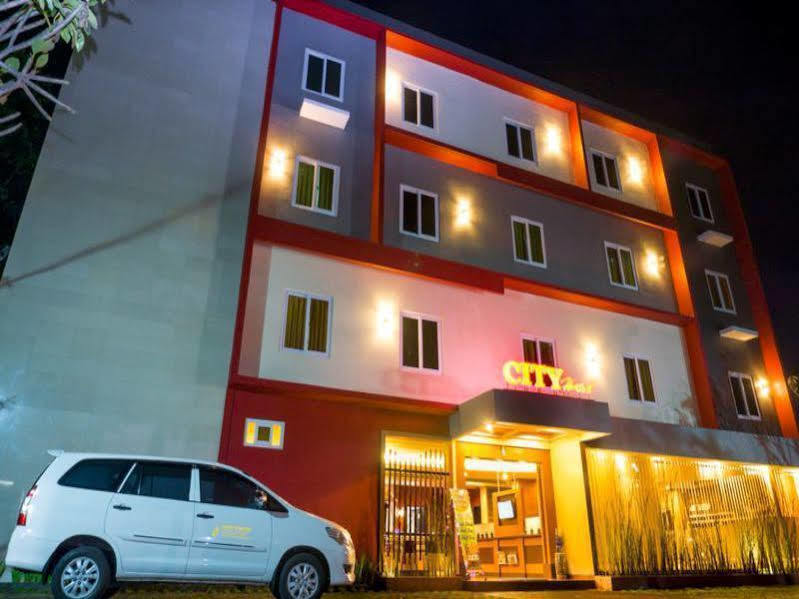 City Hotel Mataram Kültér fotó