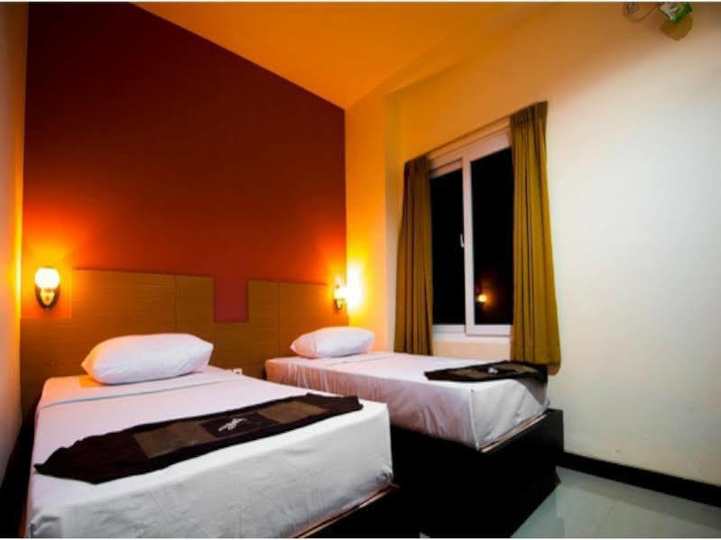 City Hotel Mataram Kültér fotó