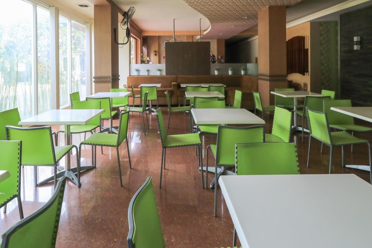 City Hotel Mataram Kültér fotó