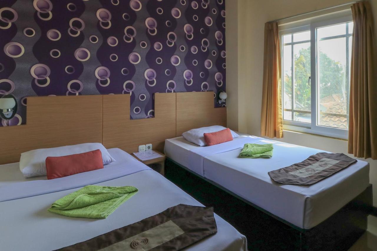 City Hotel Mataram Kültér fotó
